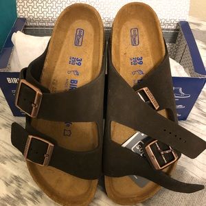 Brand new Birkenstock’s suede mocha sandal